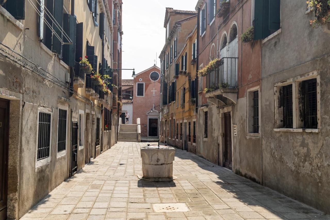 San Giacomo Pied-A-Terre House By Wonderful Italy เวนิส ภายนอก รูปภาพ