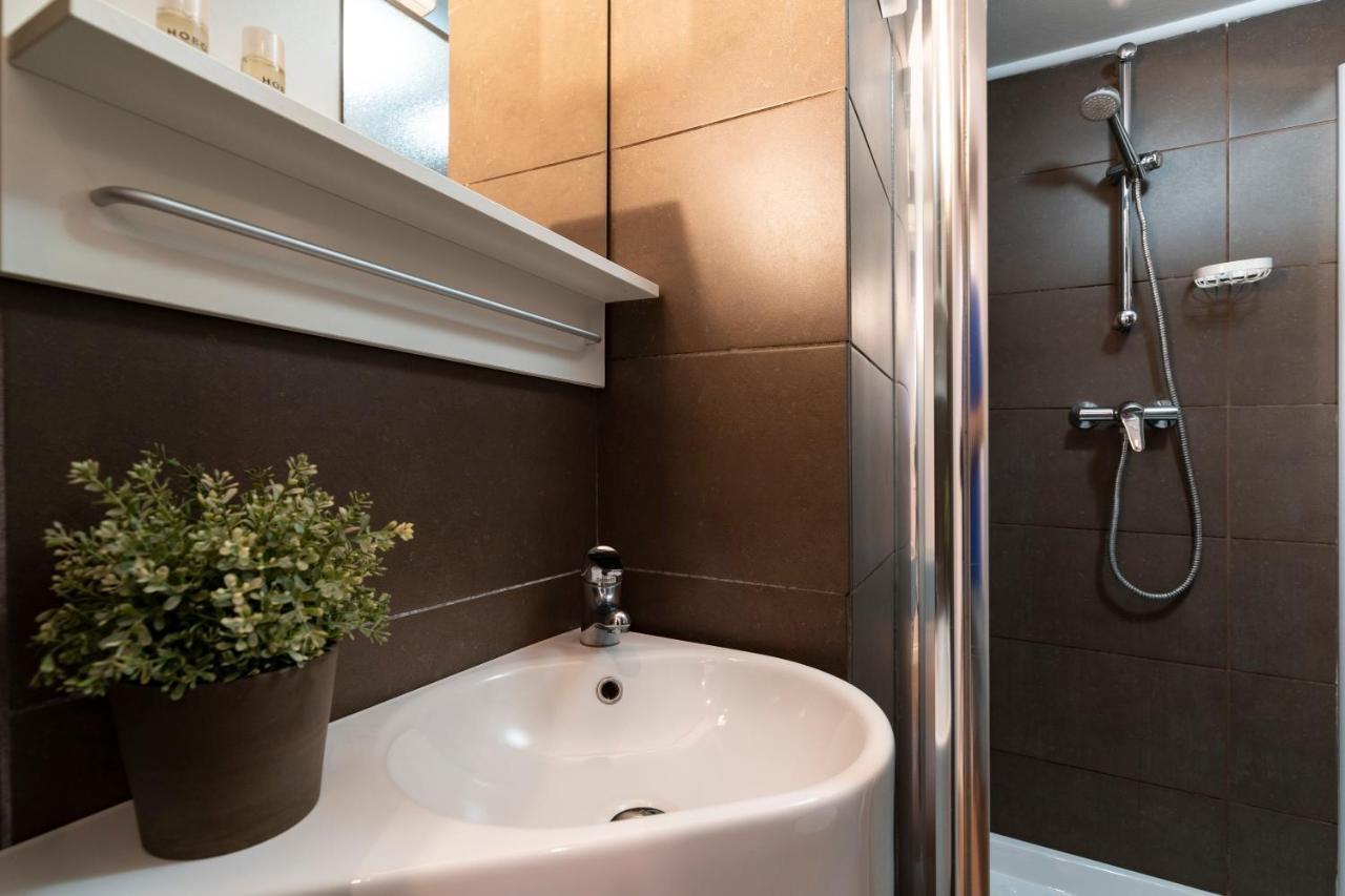 San Giacomo Pied-A-Terre House By Wonderful Italy เวนิส ภายนอก รูปภาพ