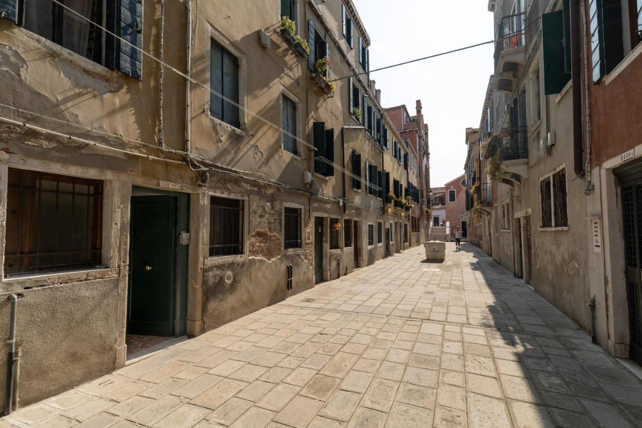San Giacomo Pied-A-Terre House By Wonderful Italy เวนิส ภายนอก รูปภาพ