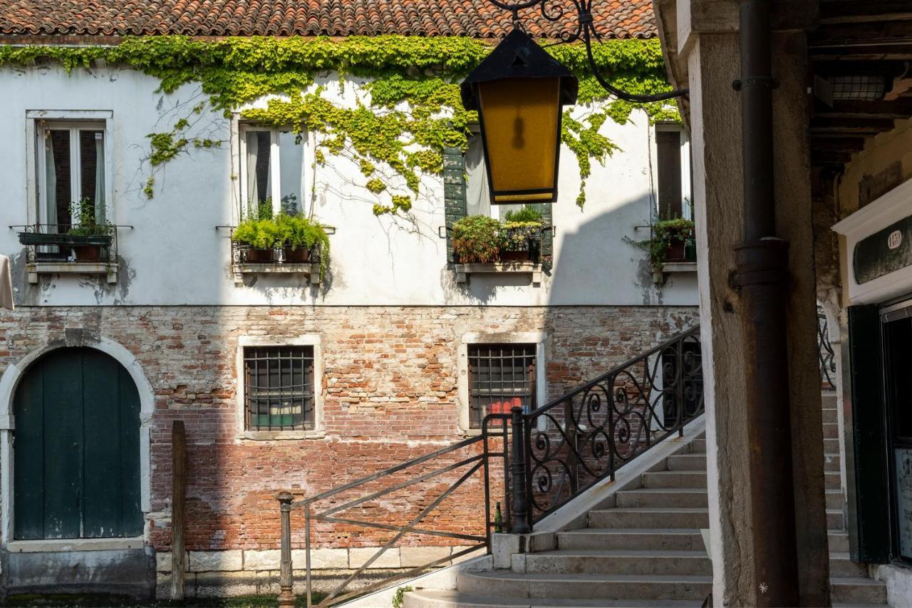 San Giacomo Pied-A-Terre House By Wonderful Italy เวนิส ภายนอก รูปภาพ