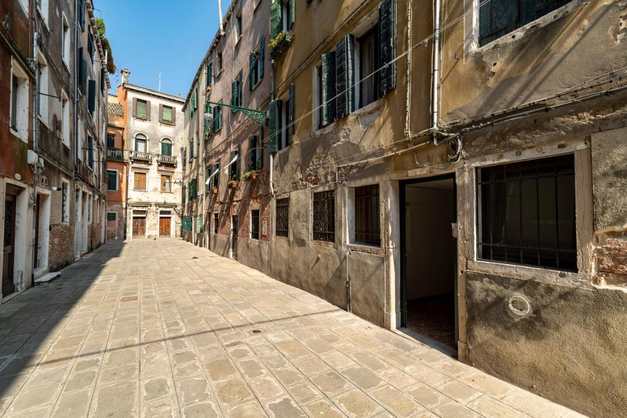 San Giacomo Pied-A-Terre House By Wonderful Italy เวนิส ภายนอก รูปภาพ