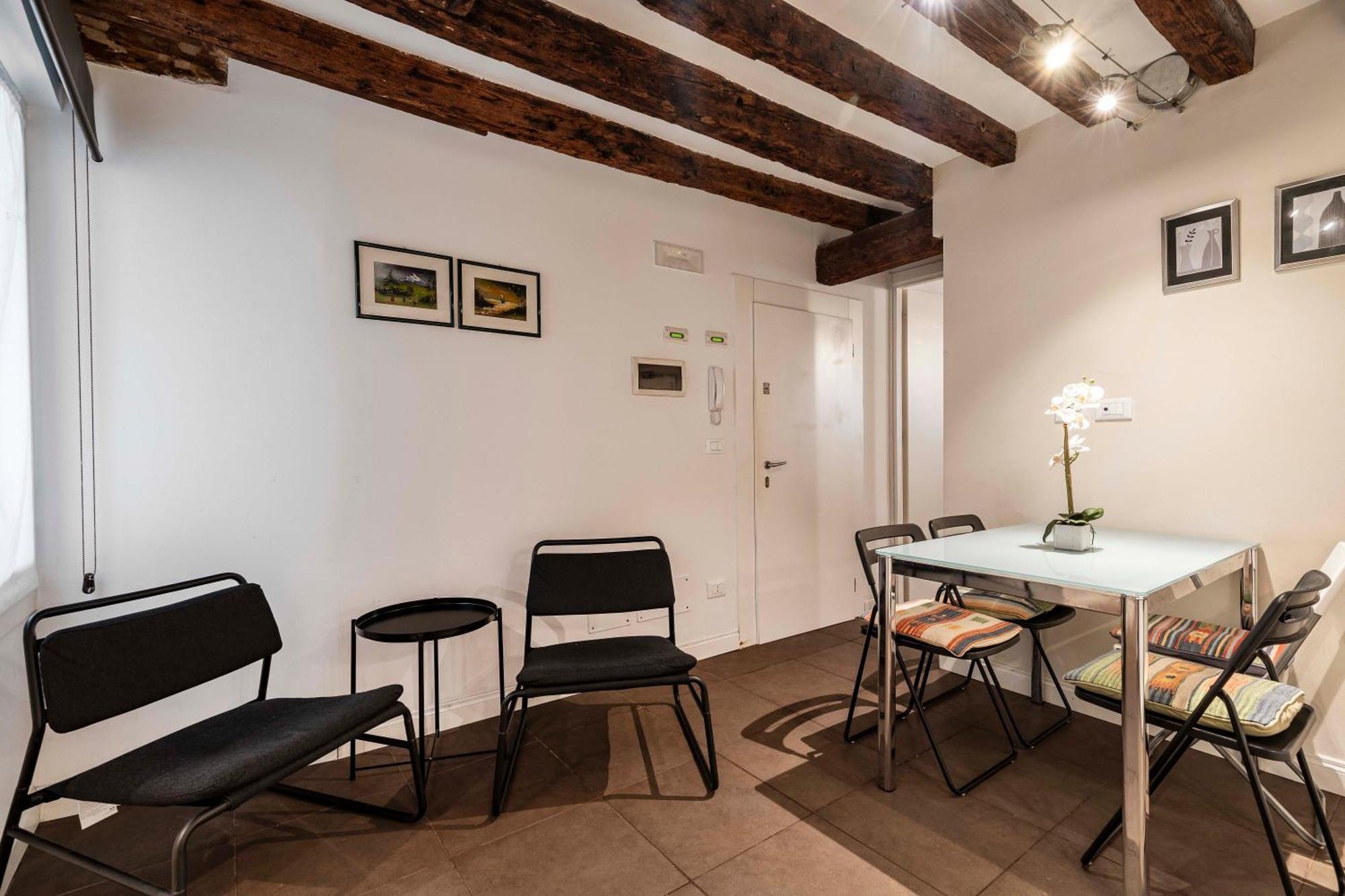 San Giacomo Pied-A-Terre House By Wonderful Italy เวนิส ภายนอก รูปภาพ